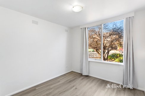 1/561 Glen Huntly Rd  Elsternwick 3185