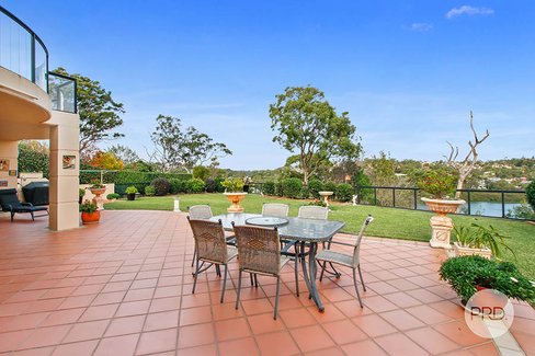 1/57-59 Woodlands Avenue, LUGARNO NSW 2210