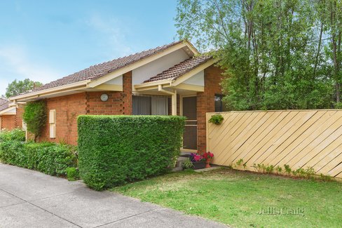 1/579 High Street Road Mount Waverley 3149