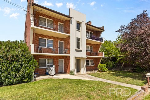 158 Wynyard Street, TUMUT NSW 2720