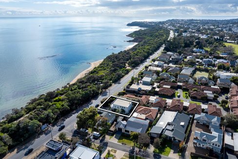 1 583 Esplanade  Mount Martha 3934