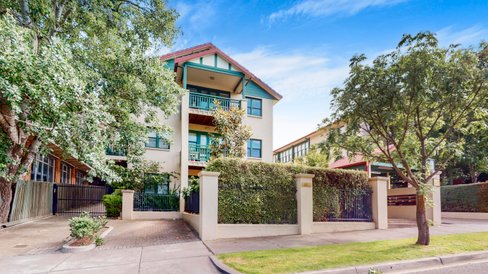 1/6-10 Wyuna Avenue Hawthorn 3122