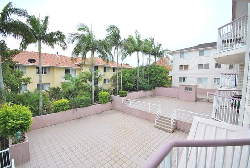 16/ 5-9 Lloyd Street, SOUTHPORT QLD 4215