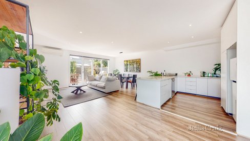 16 Balmoral Place South Yarra 3141