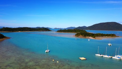 16 Bay Terrace, SHUTE HARBOUR QLD 4802