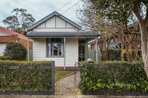 16 Beavers Road Northcote 3070