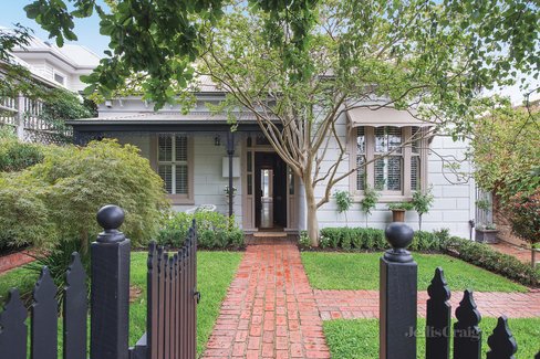 16 Benson Street Surrey Hills 3127