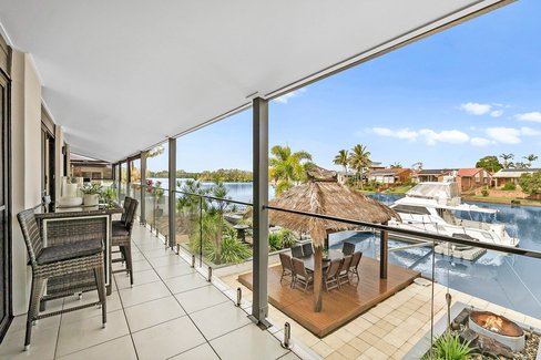 16 Bosun Blvd, BANORA POINT NSW 2486