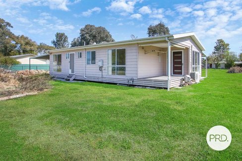 16 Bowler Street, HOLBROOK NSW 2644
