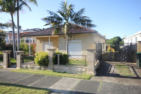 16 Brighton Street, KOGARAH BAY NSW 2217