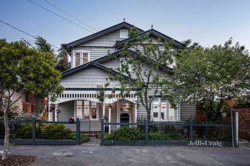 16 Brockenshire Street Clifton Hill 3068