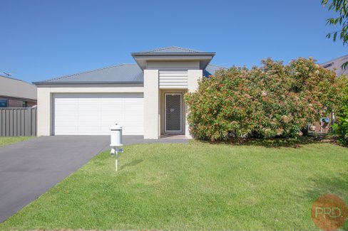 16 Cagney Road, RUTHERFORD NSW 2320