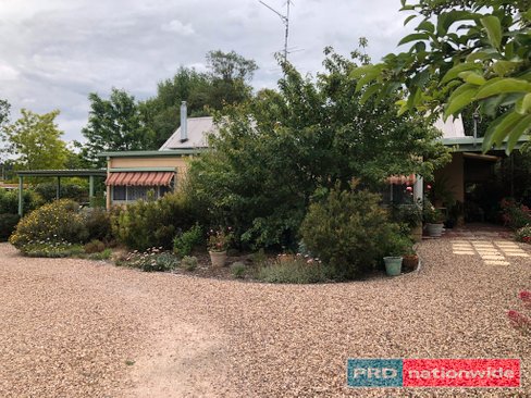 16 Cambridge Street, CRESWICK VIC 3363