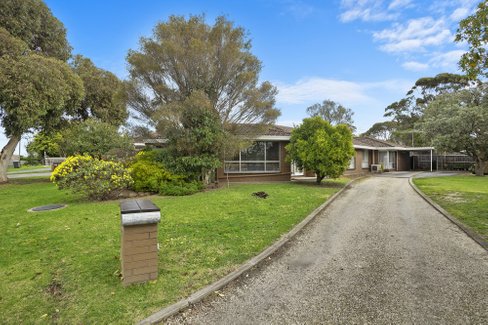 1 6 Cheryl Crescent Belmont 3216