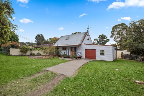 16 Church Street, NANA GLEN NSW 2450