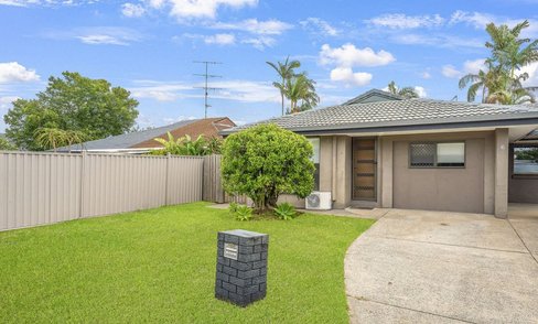 1/6 Crimson Court, Miami QLD 4220