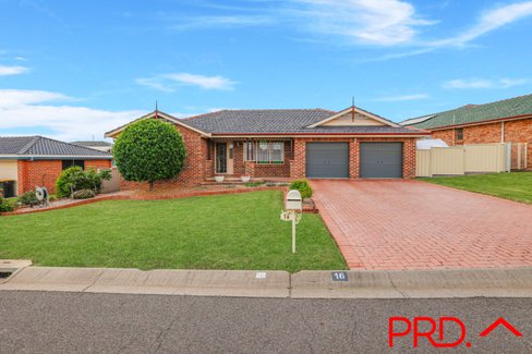 16 Dibar Drive, TAMWORTH NSW 2340