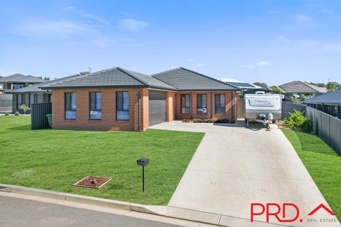 16 Eagle Avenue, TAMWORTH NSW 2340