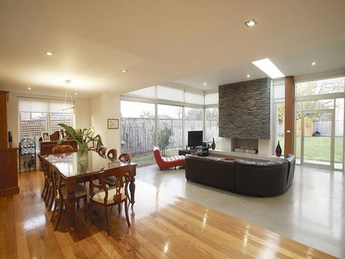 16 Elm Grove Kew East 3102