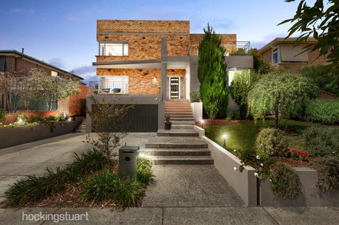 16 Elm Grove Kew East 3102