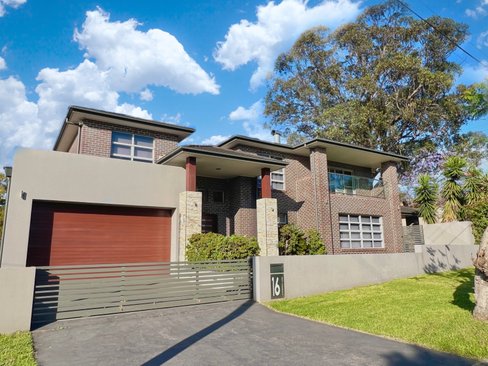 16 Exhibition Parade, MOUNT PRITCHARD NSW 2170