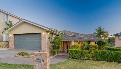 16 Fernleigh Avenue, KORORA NSW 2450