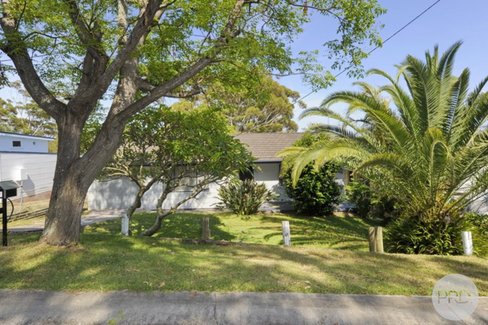16 Flannel Flower Fairway, SHOAL BAY NSW 2315
