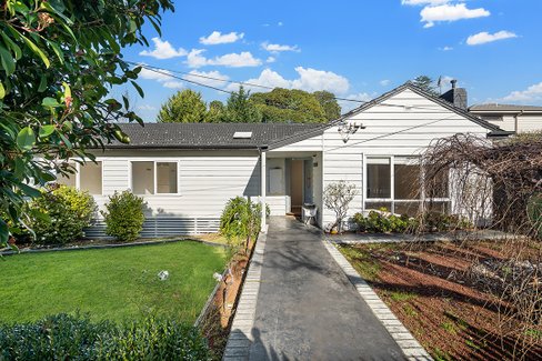 16 Fyfe Avenue Ringwood 3134