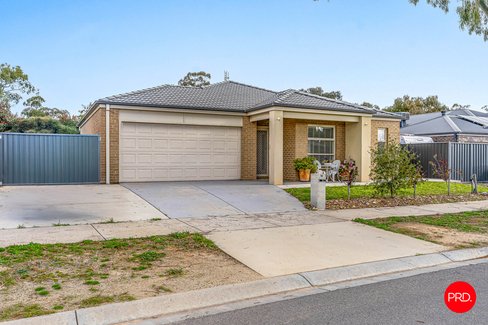 16 Grayton Street, MARONG
