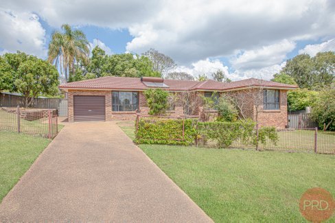 16 Hague Street, RUTHERFORD NSW 2320