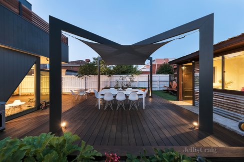 16 Helen Street Northcote 3070