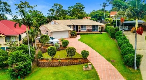 16 Hillgrove Court, OXENFORD QLD 4210