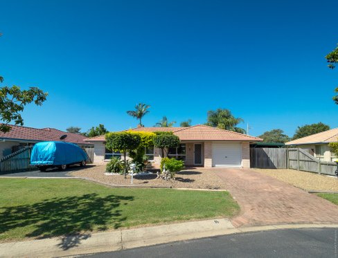 16 Ivybird Court, TORQUAY QLD 4655