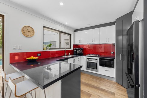 16 Joeith Court, Miami QLD 4220