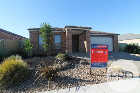 16 Keating Court, MINERS REST VIC 3352
