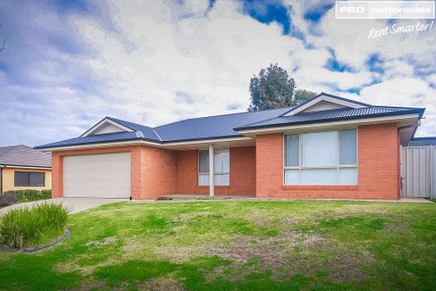 1/6 Kimberley Drive, TATTON NSW 2650