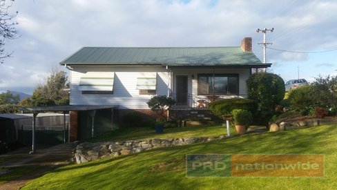 16 Lambie Street, TUMUT NSW 2720
