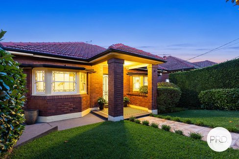 16 Laycock Road, PENSHURST NSW 2222