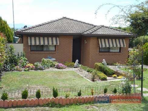 16 McAlister Street, TUMUT NSW 2720