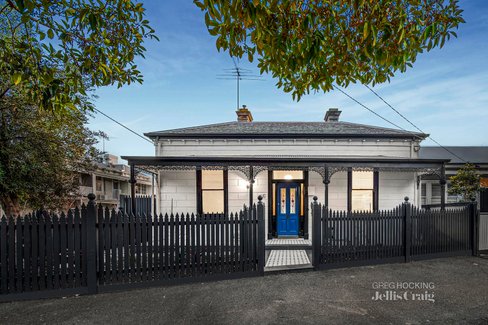 16 Merton Street Albert Park 3206
