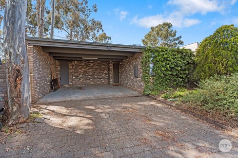 16 Mistletoe Street, GOLDEN SQUARE VIC 3555