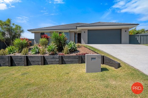 16 Moonee Creek Drive, MOONEE BEACH NSW 2450