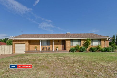 16 Myndee Avenue, TAMWORTH NSW 2340