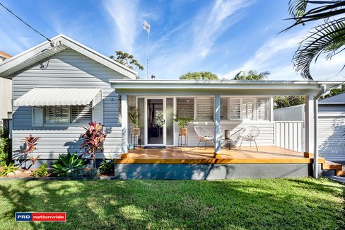16 Nelson Street, NELSON BAY NSW 2315