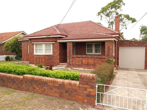 16 Neville Street, OATLEY NSW 2223