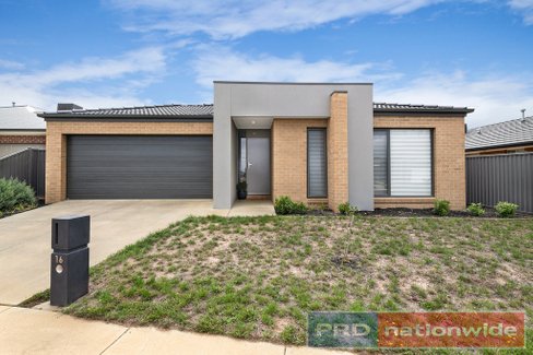16 O'Callaghan Parade, Lucas VIC 3350