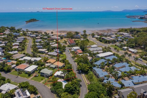 16 Pleasant Drive, CANNONVALE QLD 4802