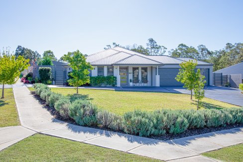 16 Rampling Avenue, NORTH ROTHBURY NSW 2335