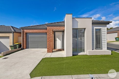 16 Rebellion Place, BALLARAT EAST VIC 3350