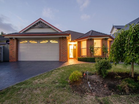 16 Regency Drive Kilsyth South 3137